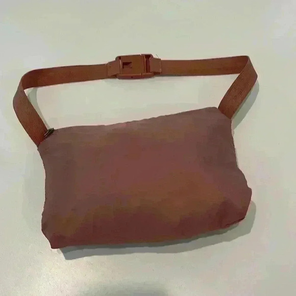 ASOS Women’s Packable Windbreaker, Size 6 - Picture 3 of 7